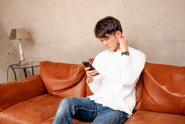 年収が原因で「結婚できない」と婚活しない男性が多数